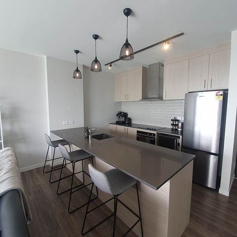 Modern 2-Bed + Study Apartment in Secure Complex - Photo 1