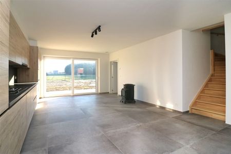 Prachtige nieuwbouwwoning met 4 slpk. met gusntige ligging - Foto 4