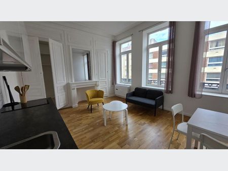 Appartement à Louer à LILLE 850 € - Photo 4