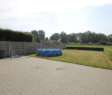 Duplex-appartement met terras, fietsenberging, tuin en 2 autostaanp... - Photo 2