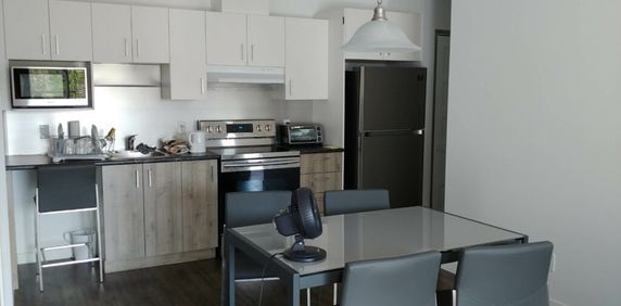 603-1497 Rue Conseil - Photo 2