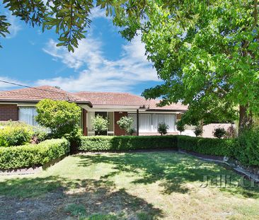 8 Millan Court, Glen Waverley - Photo 2