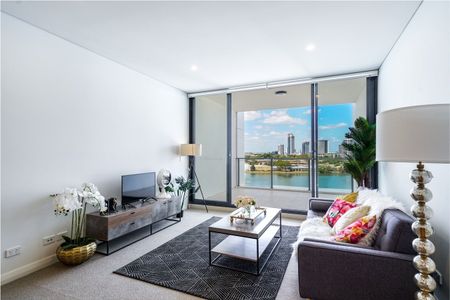 Luxury two bedroom Apartment for lease with fantastic water view - Photo 5