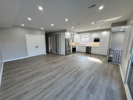 For Lease - 4425 Curia Crescent Unit# Upper, Mississauga, Ontario - Photo 3