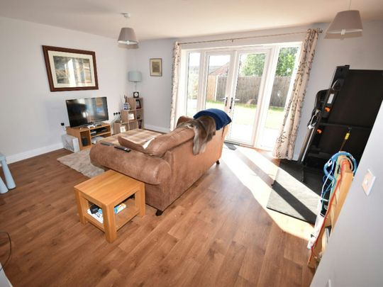 Semi-detached house to rent on - Photo 1