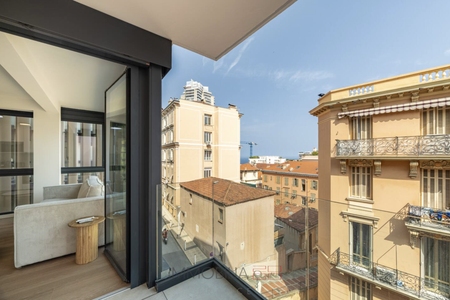 Location Appartement 3 pièces 59m² BEAUSOLEIL 06240 - Photo 3