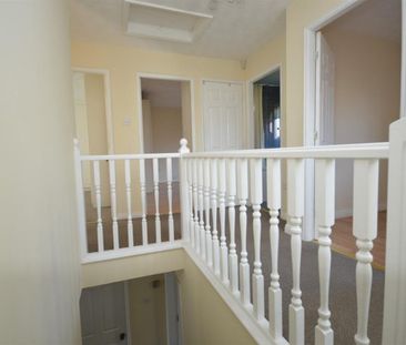 4 bedroom House To Let - Photo 4