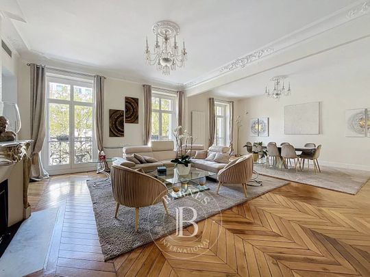 Appartement • Chaillot - Photo 1