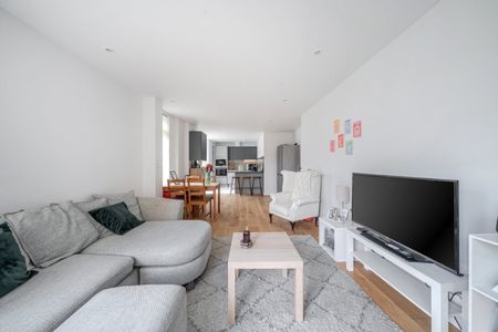 159 Commonside East, Mitcham, CR4 - Photo 2