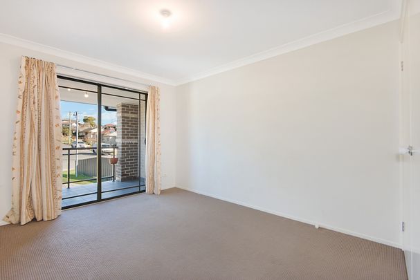 45B Hilltop Avenue, Blacktown NSW 2148 - House For Rent | Domain - Photo 1
