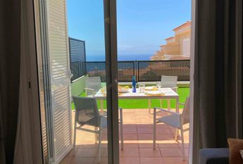1-bedroom apartment for rent in Puerto de Santiago in residence Playa Negra