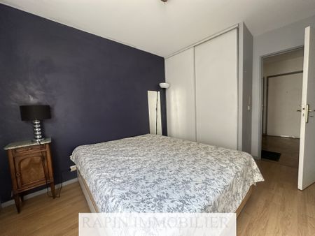 T2 MEUBLE AVEC TERRASSE LYON 7 - Photo 4