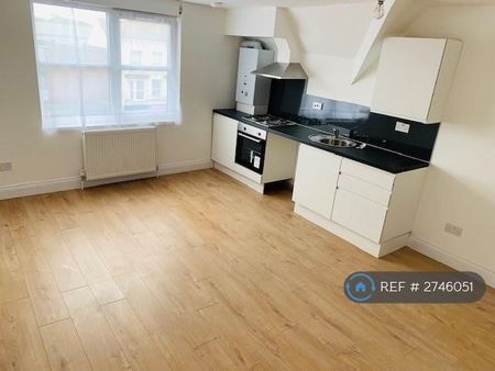 1 bedroom flat to rent - Photo 2