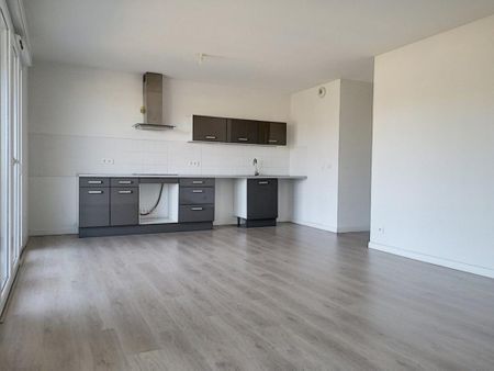 Location Appartement 3 pièces Meublé 68m² AJACCIO 20090 - Photo 4
