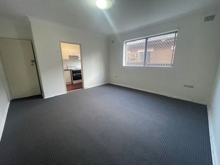 2/15 McCourt Street, 2195, Wiley Park Nsw - Photo 3