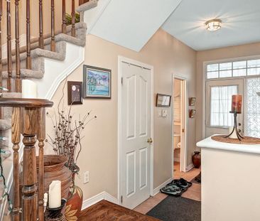 For Lease - 4417 Wildmint Square, Blossom Park - Airport and Area, ... - Photo 4