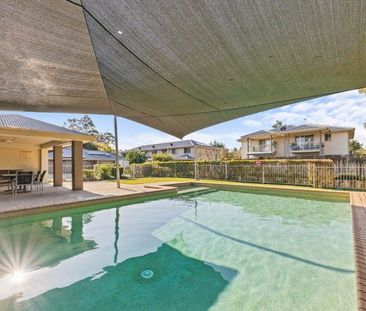 Stylish 3-Bedroom Townhouse in Peaceful Bridgeman Manor Complex - Photo 6