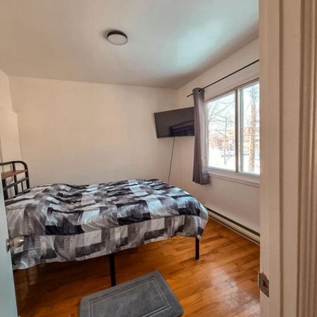 4 1/2 a louer Longueuil - Photo 4