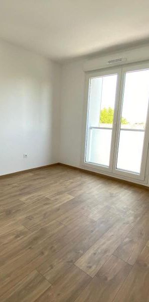 Location Appartement 2 pièces 41m² VALENCIENNES 59300 - Photo 1