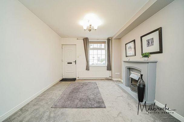 2 bedroom terraced house to rent - Photo 1