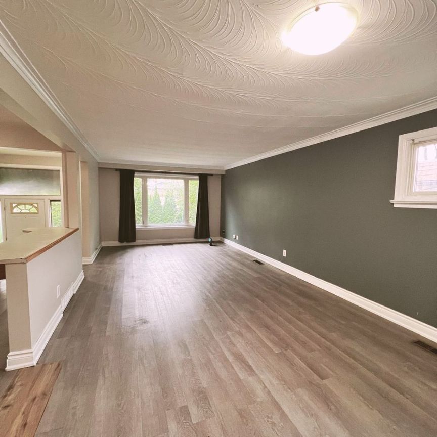 For Lease - 5 Watson Street Unit# Main, Toronto, Ontario - Photo 1