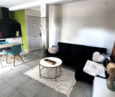 Location Appartement 2 pièces 35m² ST MAURICE DE LIGNON 43200 - Photo 1