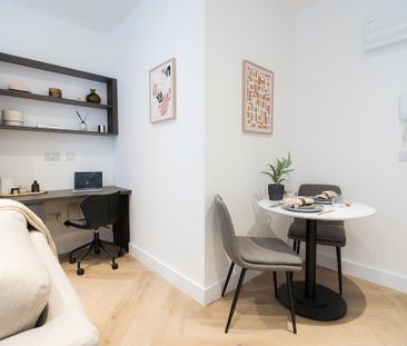 Studio to rent - Photo 2