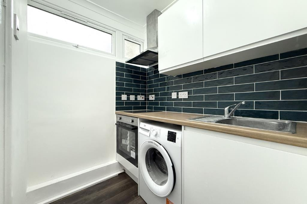 studio property to let - Photo 1