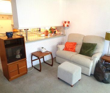 1 bedroom house to rent - Photo 2