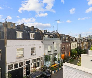 A three bedroom house on Ruston Mews with a balcony - Photo 6