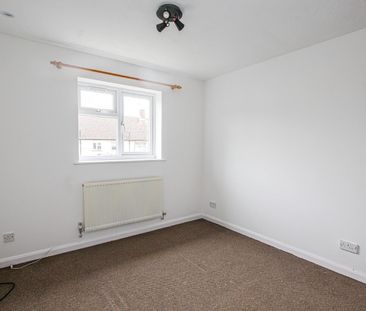 2 bedroom Bungalow To Let - Photo 5