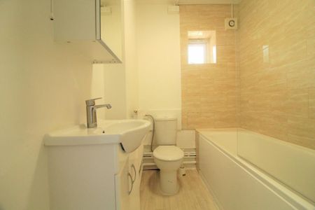 4 bedroom house share to rent - Photo 4