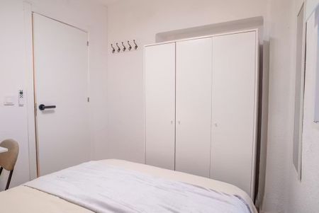 Carrer de Guillem Sorolla, Valencia, Valencian Community 46001 - Photo 4