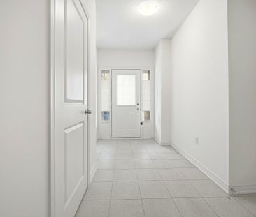 For Lease - 109 Fruitvale Circle, Brampton, Ontario - Photo 3