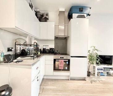 1 Bedroom Apartment To Let - Photo 4