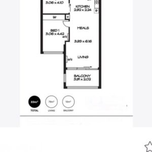 Modern 2-Bedroom Apartment with Secure Parking in the Heart of Adelaide - Photo 3