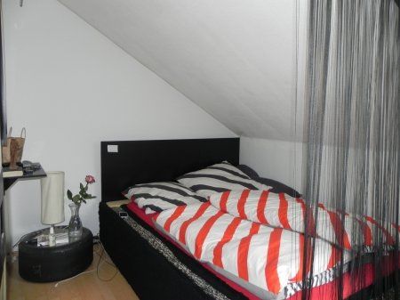 * SCHUCKELIGES NEST FUER SINGLES IN ST. TÖNIS! 1-ZIMMER Mansarden-Apartment, Kornstr. * - Foto 2