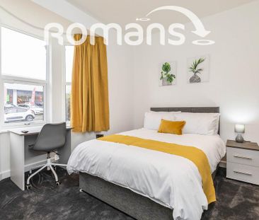1 bedroom in a house share to rent - Photo 2