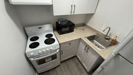 For Lease - 676 Mount Pleasant Road Unit# Unit B4, Toronto, Ontario - Photo 4