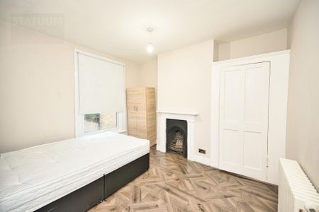 4 bedroom terraced house to rent - Photo 5