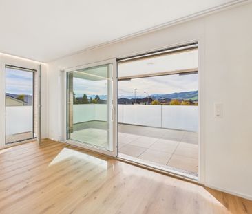 Sun-drenched 4.5-room new-build apartment in Ermensee - Photo 1