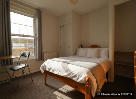 4 bedroom end of terrace house to rent - Photo 5