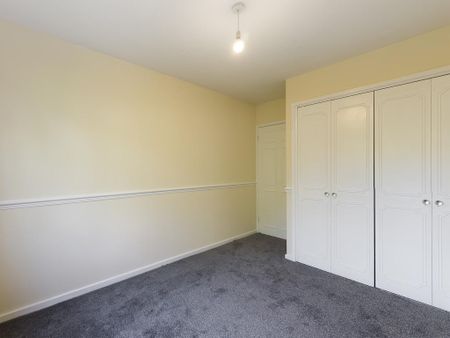 1 bedroom ground floor flat to rent - Photo 2