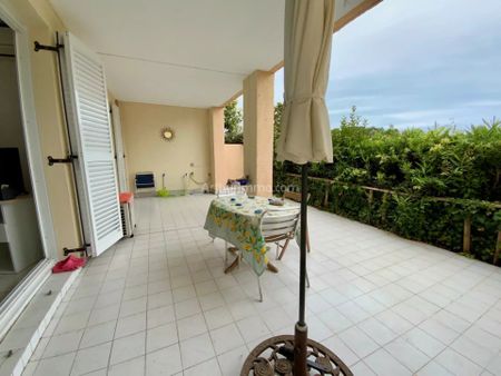 Location Appartement 3 pièces 60 m2 à Villeneuve-Loubet - Photo 3