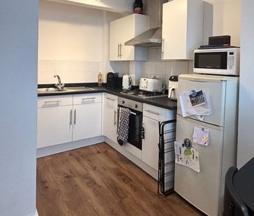 Beaumont Road, Worthing, BN14 1 bedroom apartment to rent - Photo 4