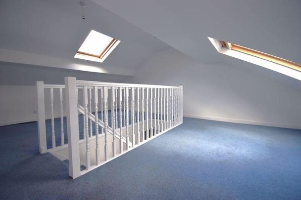 3 bedroom terraced house to rent - Photo 1