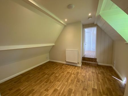 The Coach House - Photo 5