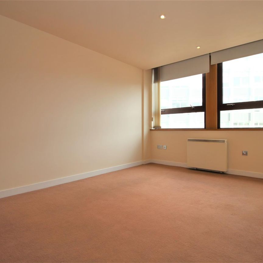 Lee Circle, Leicester, LE1 3RF - Photo 1