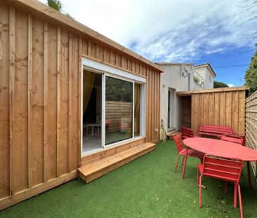 Location Appartement 1 pièce 36m² HYERES 83400 - Photo 2