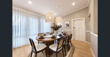 Find home: where character meets coastal convenience - Photo 4